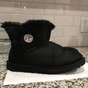 Women’s Mini Bailey Black UGG Button Bling Boots 6